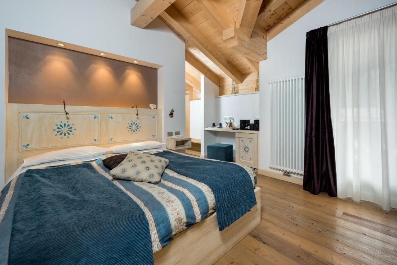 Villa Kofler Wonderland Resort カンピテッロ・ディ・ファッサ エクステリア 写真